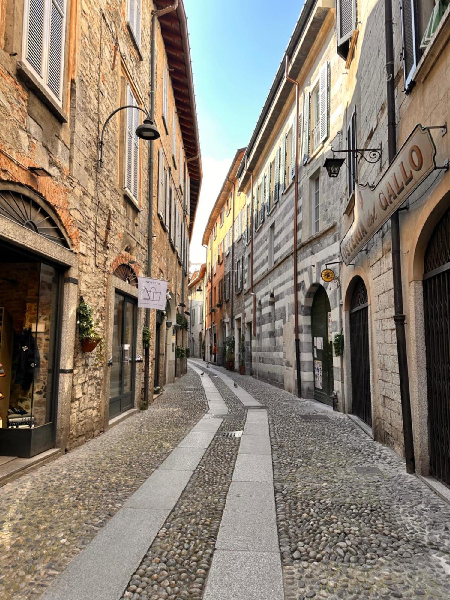 Domus Cortesella Como Bagian luar foto