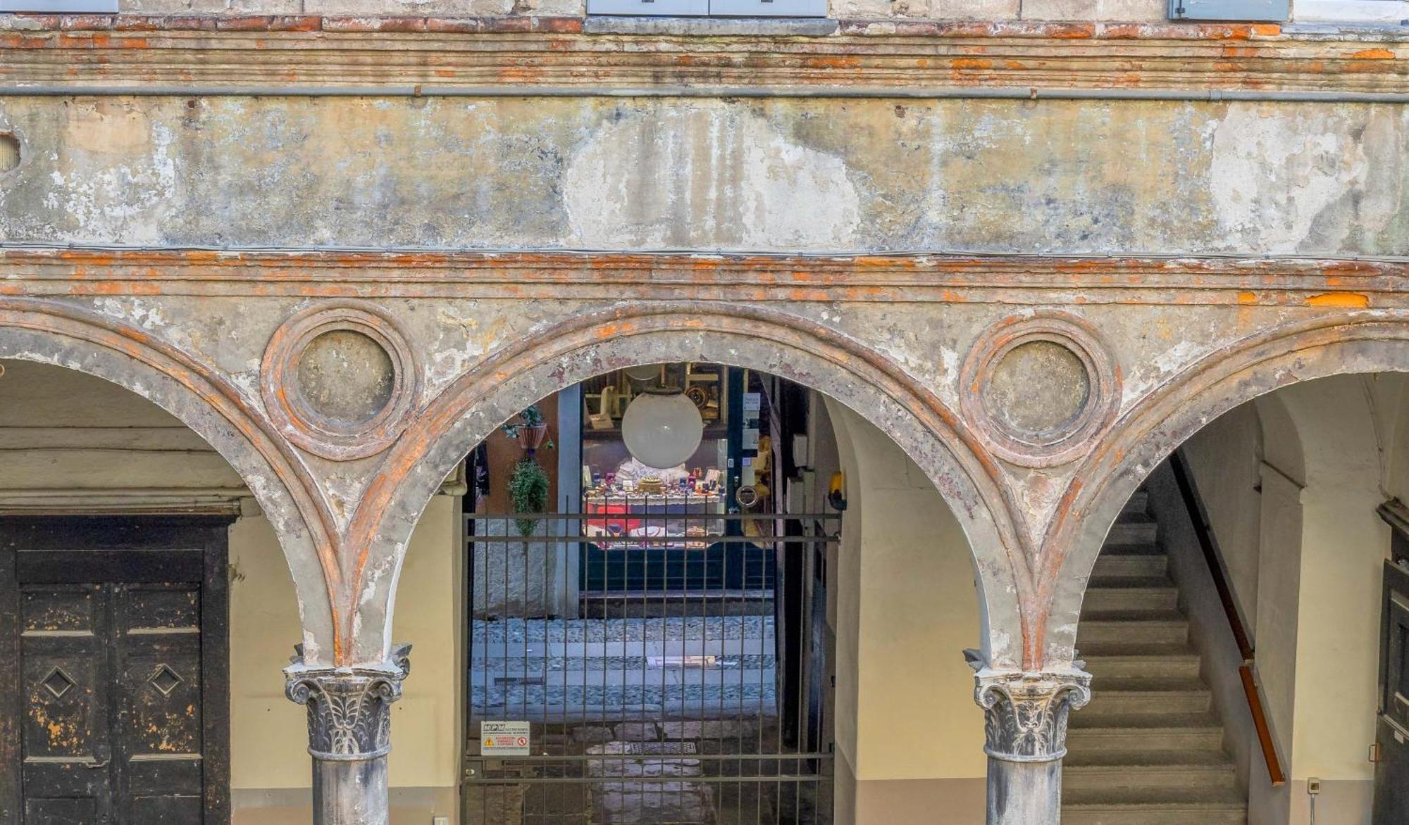Domus Cortesella Como Bagian luar foto
